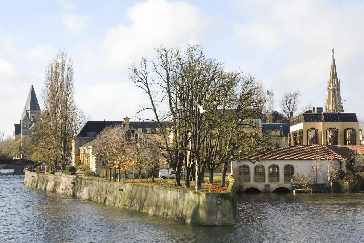 Hotelf1 Metz Centre Devant Les Ponts Eksteriør billede